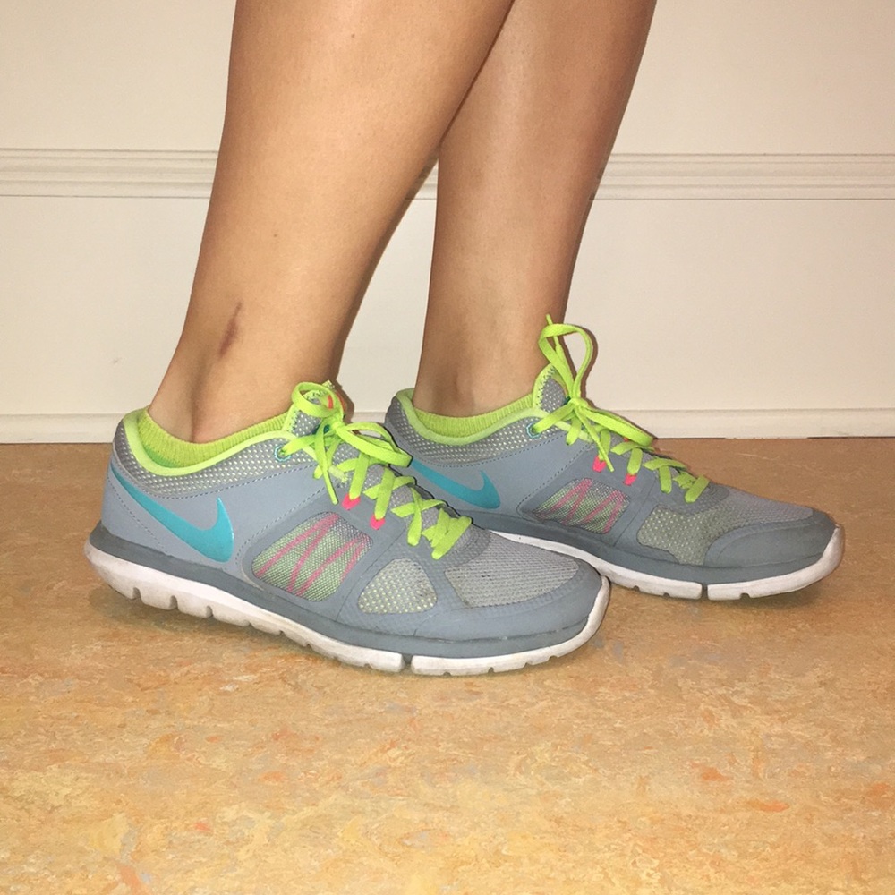 2/$15 NIKE FLEX 2014 RUN